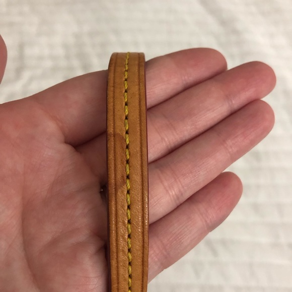 Dooney & Bourke Triple Zip Crossbody in Pebbled Leather - Picture 6 of 9